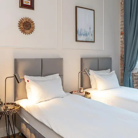 Cozy In Old Town Apartman *